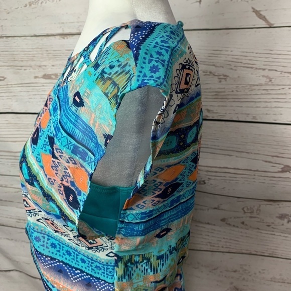 EUC City Triangles Tribal Short Sleeve Dress - Picture 3 of 7